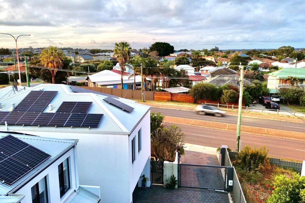 Willa Modern Double-Story Abode A Scarborough Delight Perth Zewnętrze zdjęcie